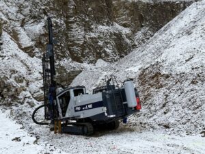 FRD Furukawa HCR L90 E5 GT60 ZEIGNER-Bohrtechnik-Bohrgeraete-Drilling-Solutions-Wiesbaden-Limburg-Idstein-Rhein-Main 01